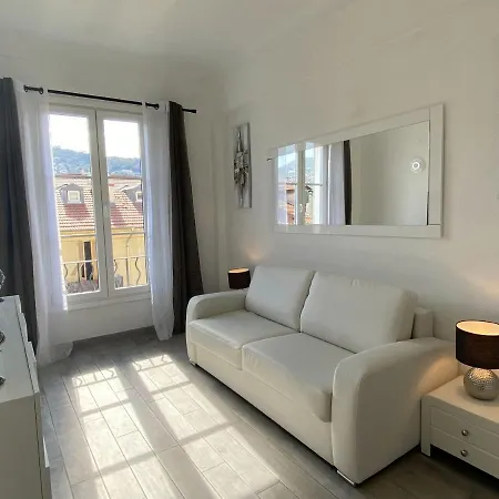 Cozy Studio Port Guisol Apartment